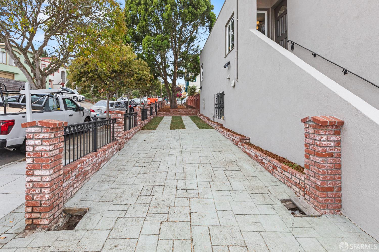 Detail Gallery Image 2 of 89 For 201 Detroit St, San Francisco,  CA 94131 - 4 Beds | 2 Baths