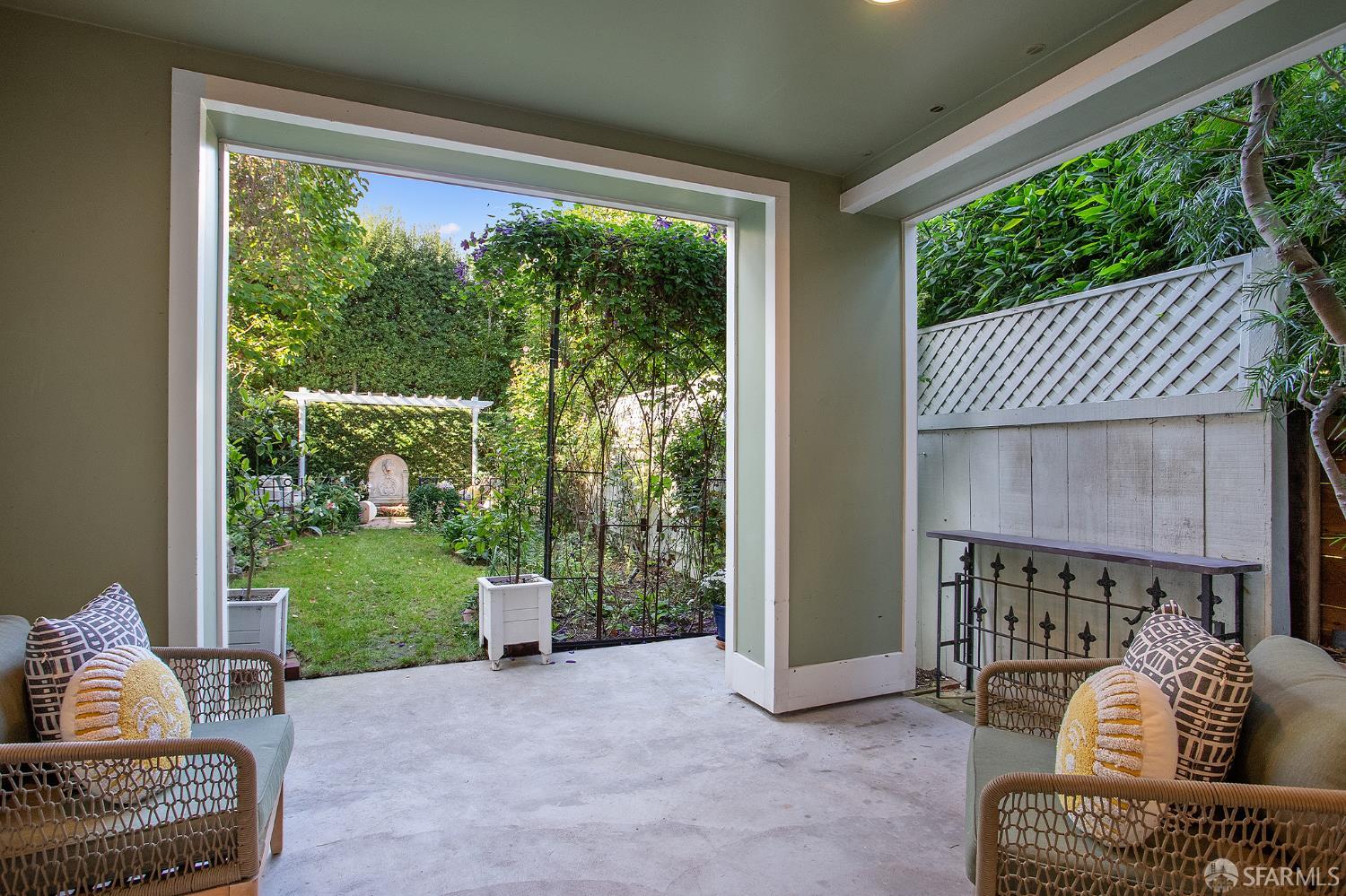 Detail Gallery Image 51 of 63 For 306 Diamond St, San Francisco,  CA 94114 - 3 Beds | 2 Baths
