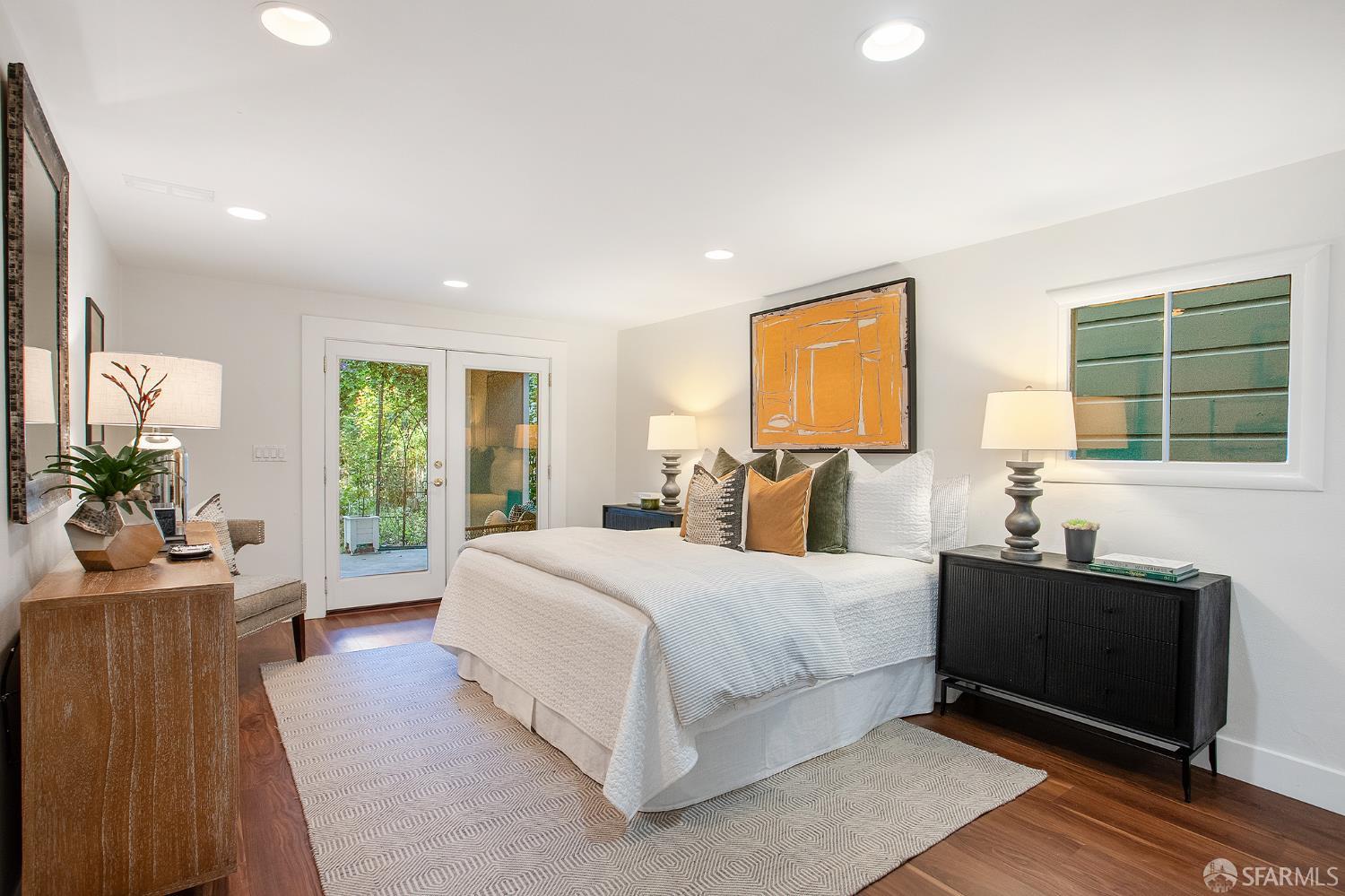 Detail Gallery Image 4 of 63 For 306 Diamond St, San Francisco,  CA 94114 - 3 Beds | 2 Baths