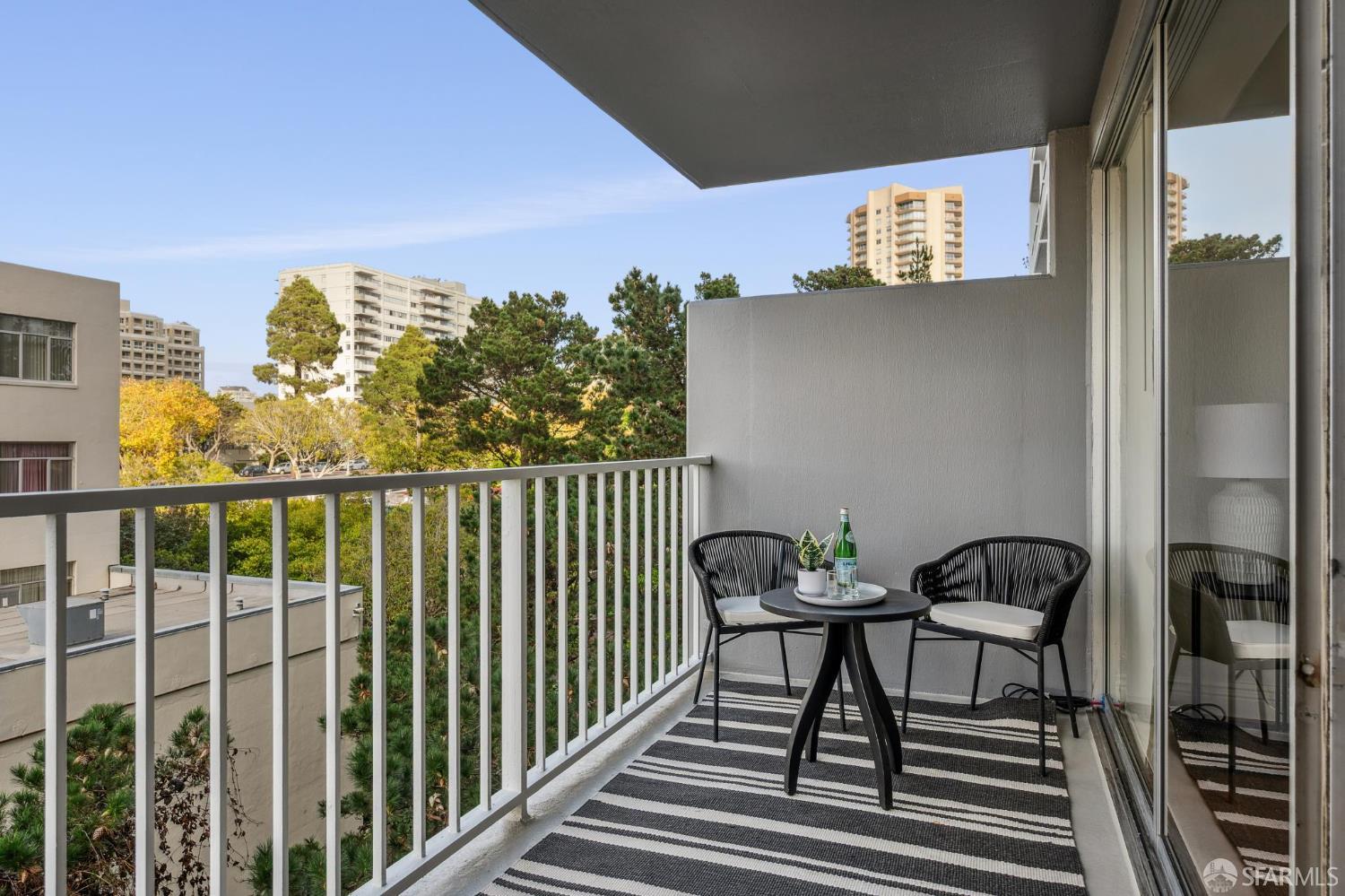 Detail Gallery Image 10 of 23 For 66 Cleary Ct #508,  San Francisco,  CA 94109 - 3 Beds | 2 Baths
