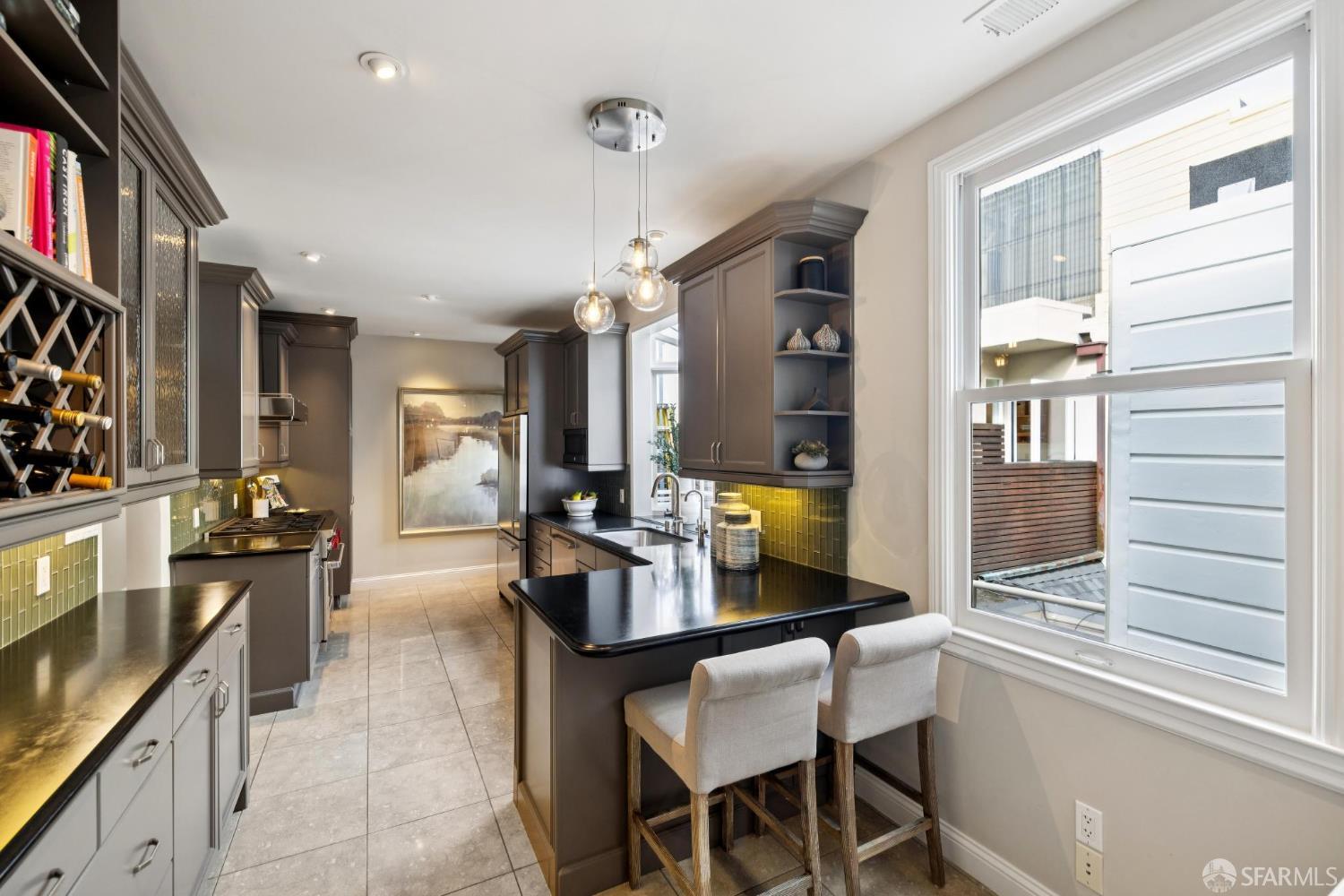 Detail Gallery Image 13 of 31 For 115 Retiro Way, San Francisco,  CA 94123 - 2 Beds | 1/1 Baths