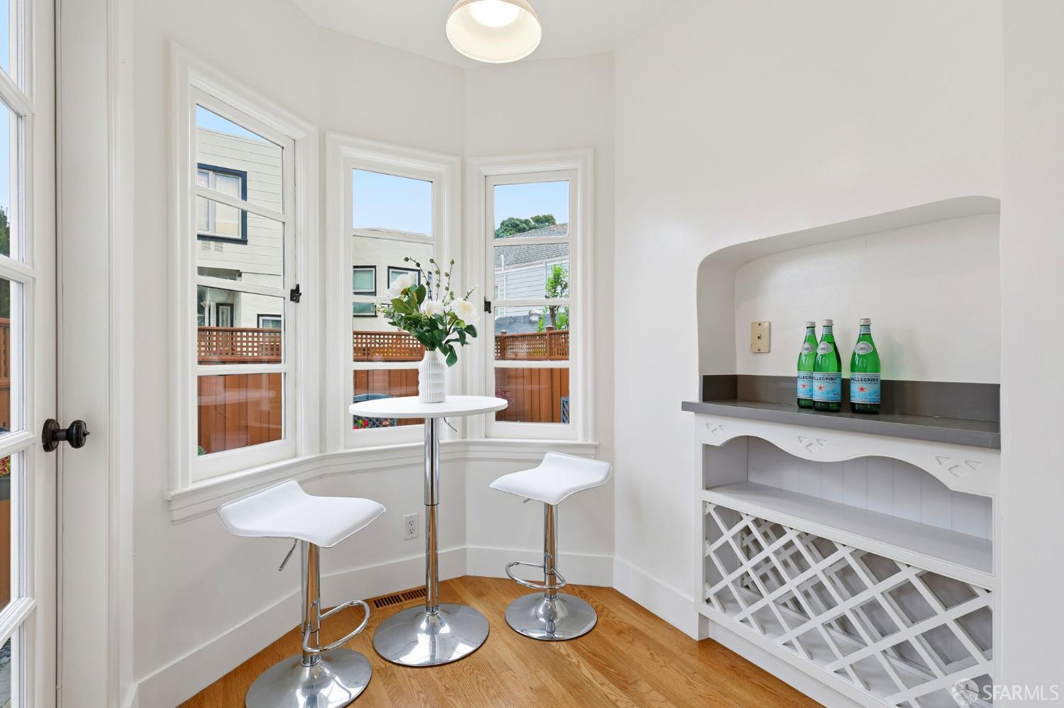 Detail Gallery Image 12 of 36 For 2032 Wawona St, San Francisco,  CA 94116 - 3 Beds | 2 Baths