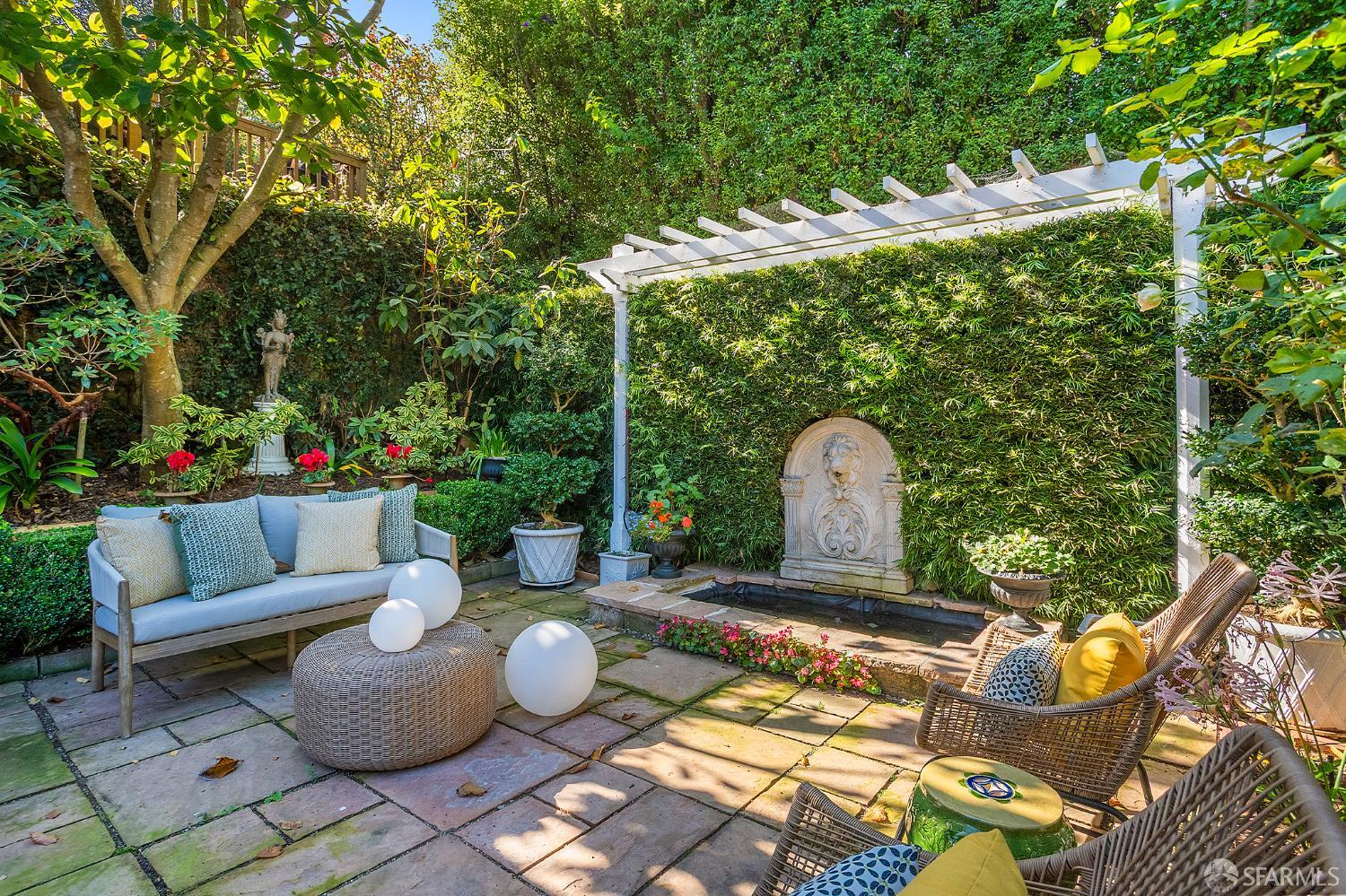 Detail Gallery Image 43 of 63 For 306 Diamond St, San Francisco,  CA 94114 - 3 Beds | 2 Baths