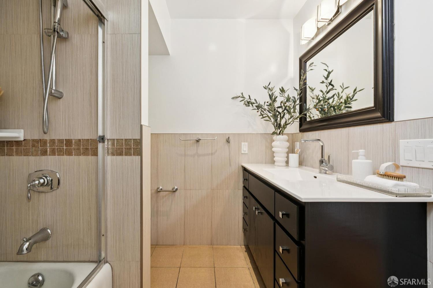 Detail Gallery Image 26 of 45 For 7 Lake Vista Ave, Daly City,  CA 94015 - 3 Beds | 2 Baths