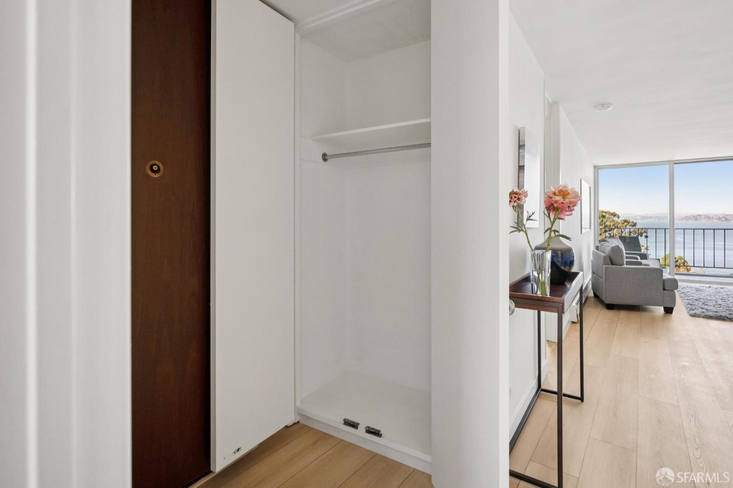 Detail Gallery Image 16 of 69 For 1050 North Point St #1002,  San Francisco,  CA 94109 - 2 Beds | 1 Baths