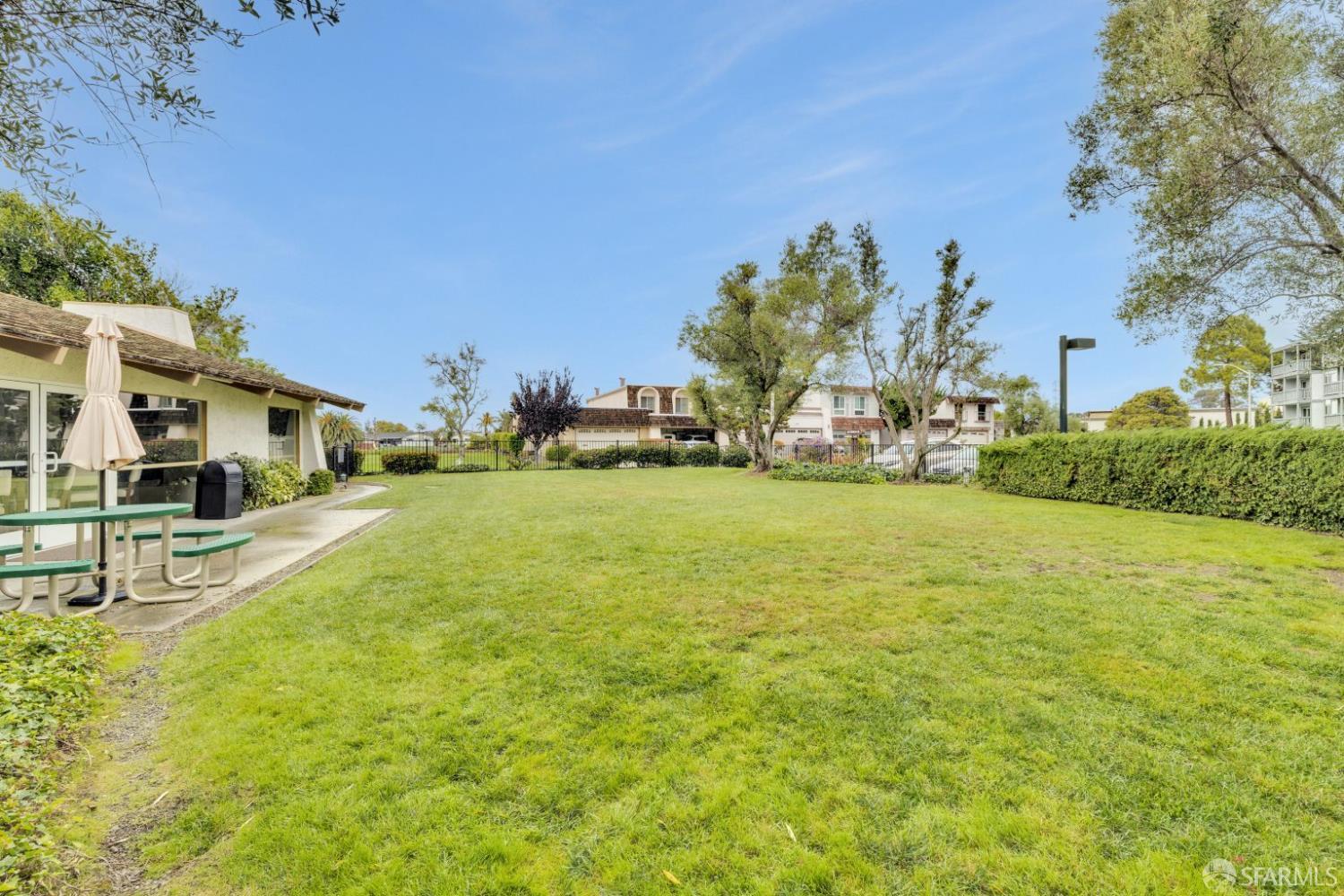 Detail Gallery Image 42 of 42 For 465 Fathom Dr #211,  San Mateo,  CA 94404 - 1 Beds | 1 Baths