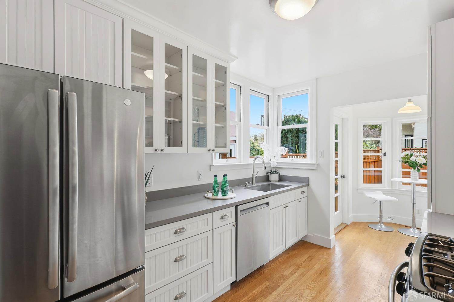 Detail Gallery Image 7 of 36 For 2032 Wawona St, San Francisco,  CA 94116 - 3 Beds | 2 Baths