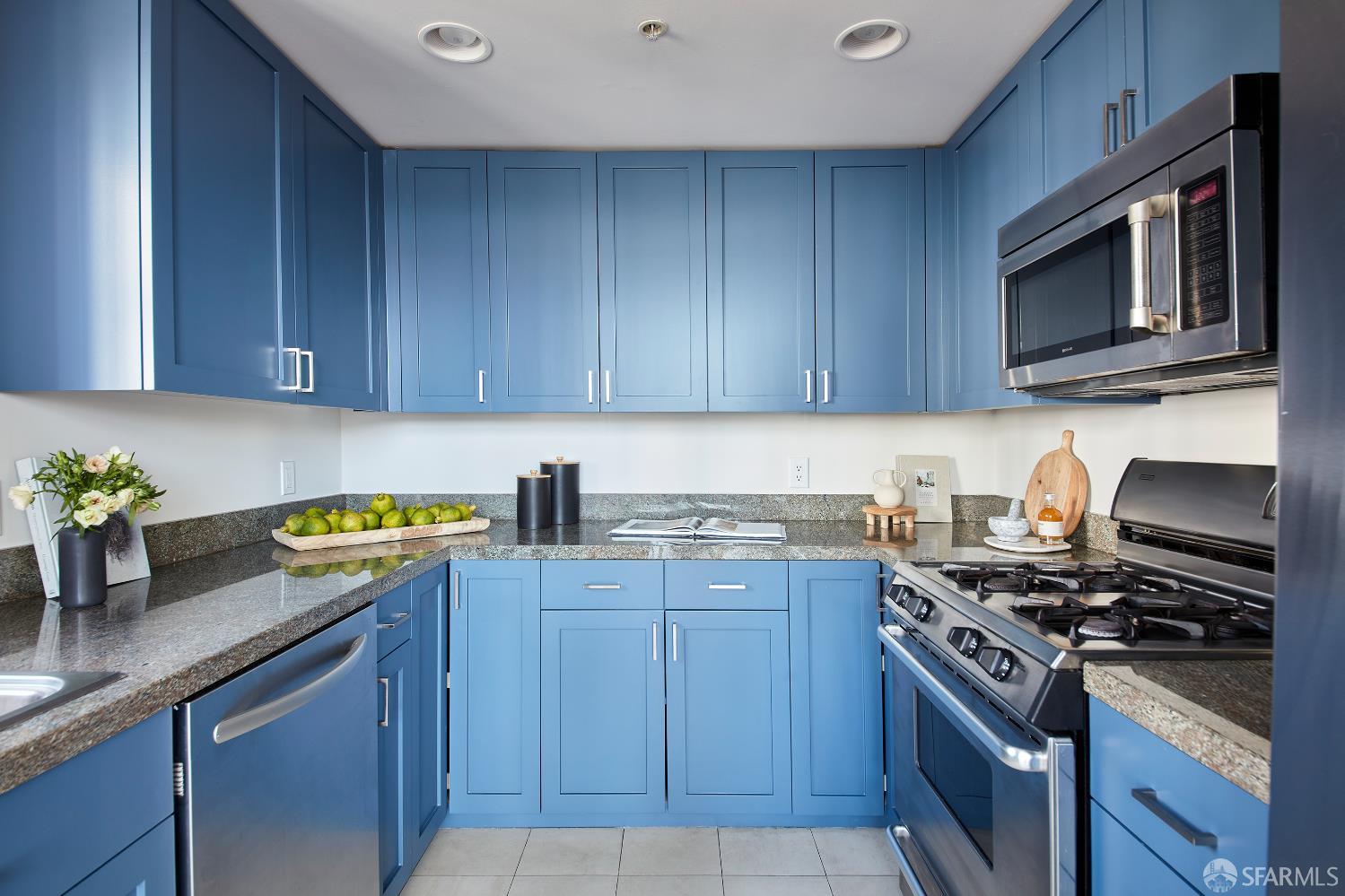 Detail Gallery Image 6 of 15 For 999 16th St #11,  San Francisco,  CA 94107 - 1 Beds | 1/1 Baths