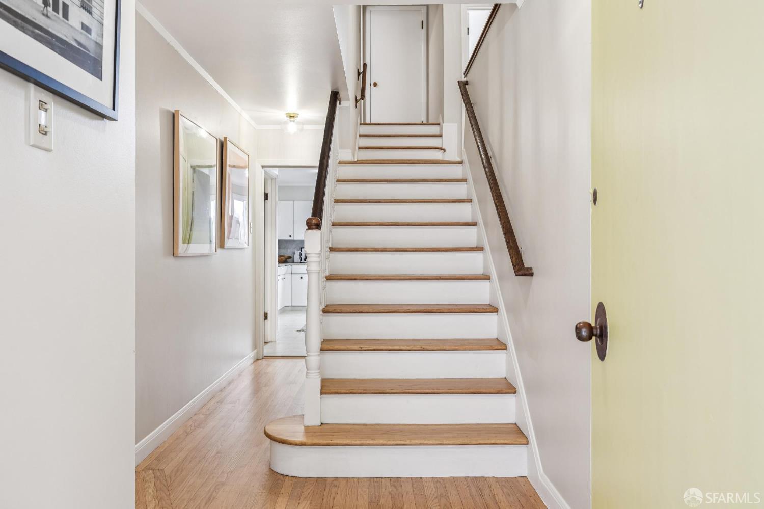 Detail Gallery Image 3 of 36 For 45 Dalewood Way, San Francisco,  CA 94127 - 3 Beds | 2 Baths