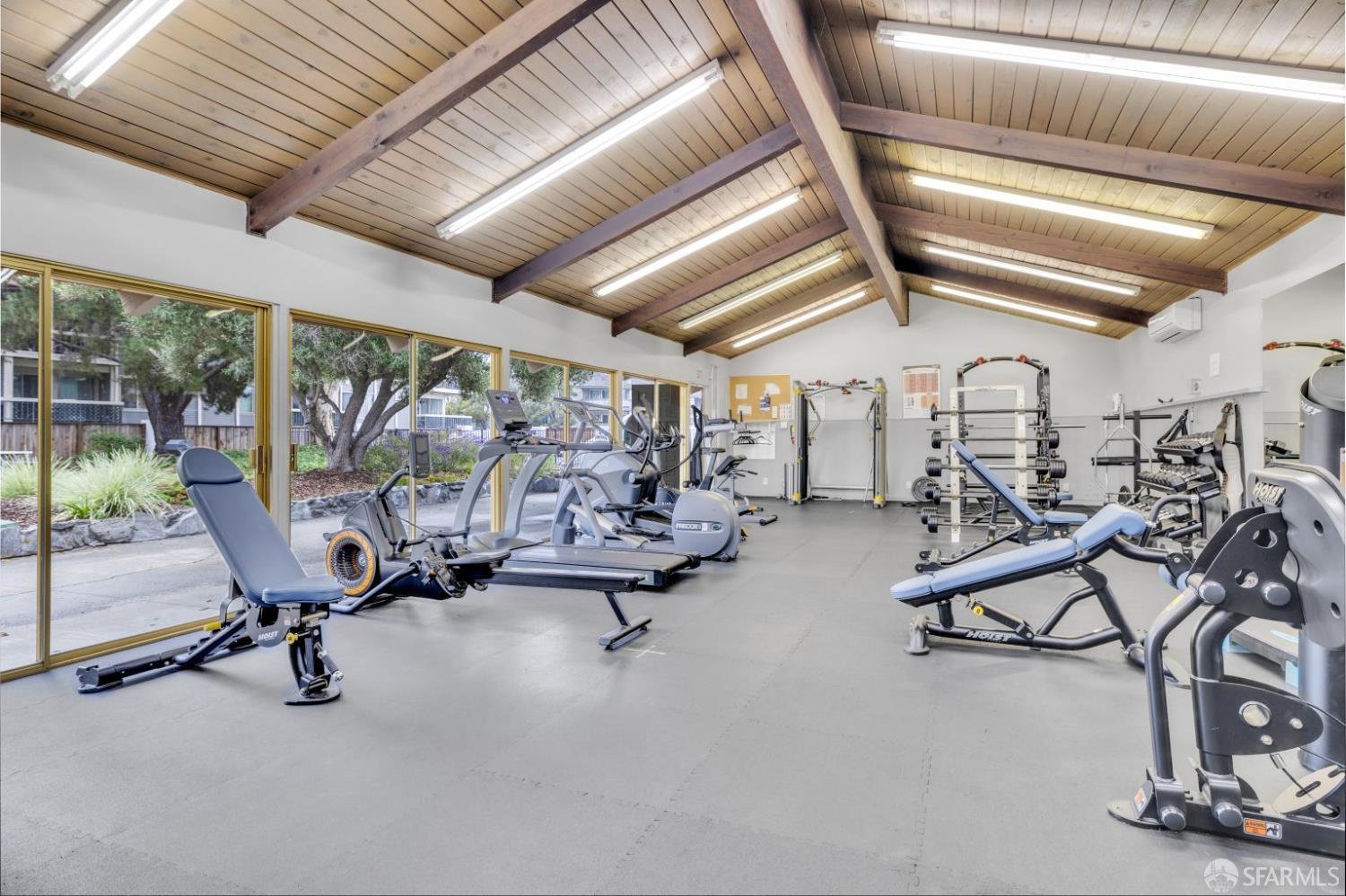 Detail Gallery Image 38 of 42 For 465 Fathom Dr #211,  San Mateo,  CA 94404 - 1 Beds | 1 Baths