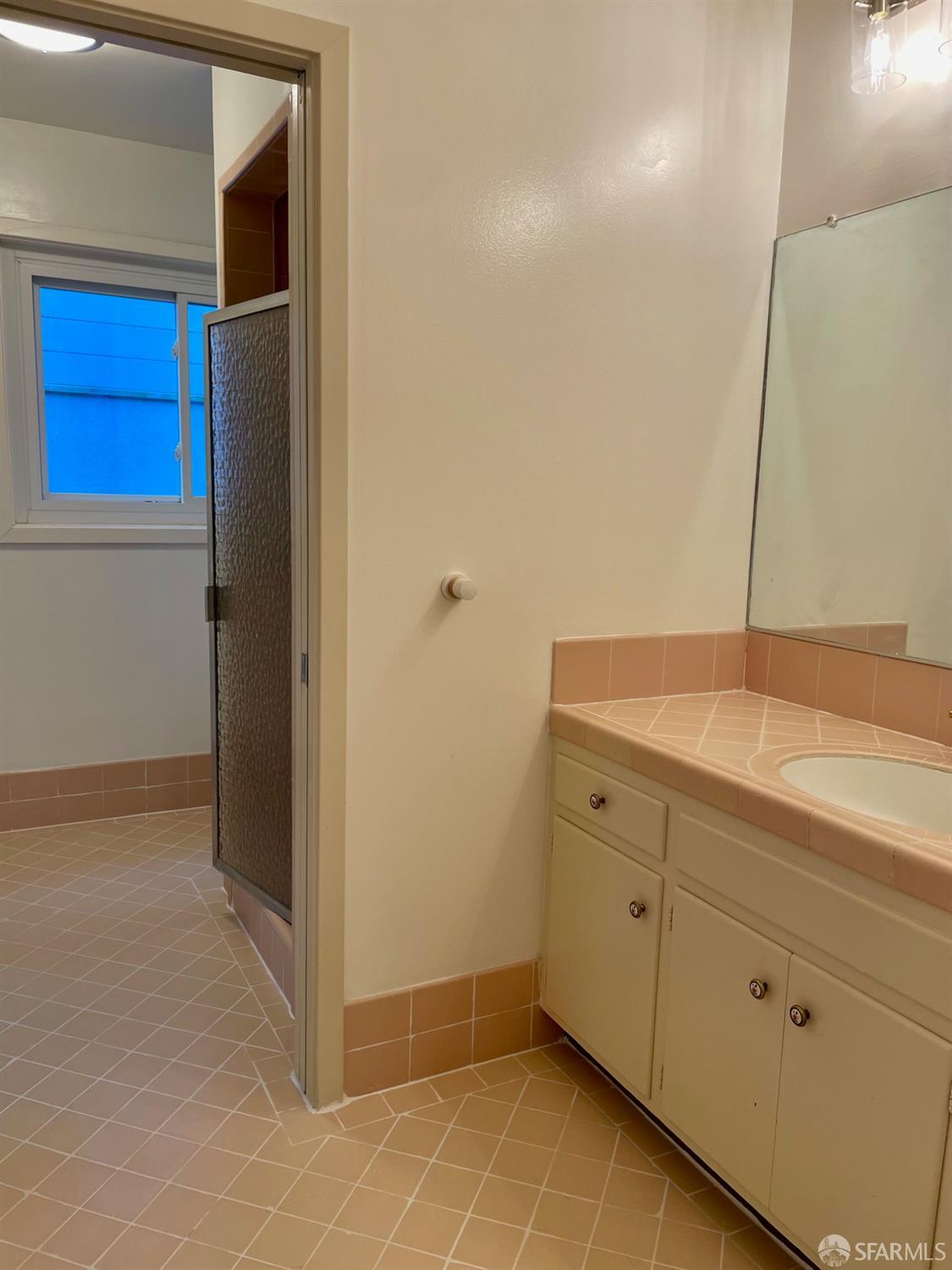 Detail Gallery Image 22 of 30 For 7 Sheldon Ter, San Francisco,  CA 94122 - 3 Beds | 3 Baths