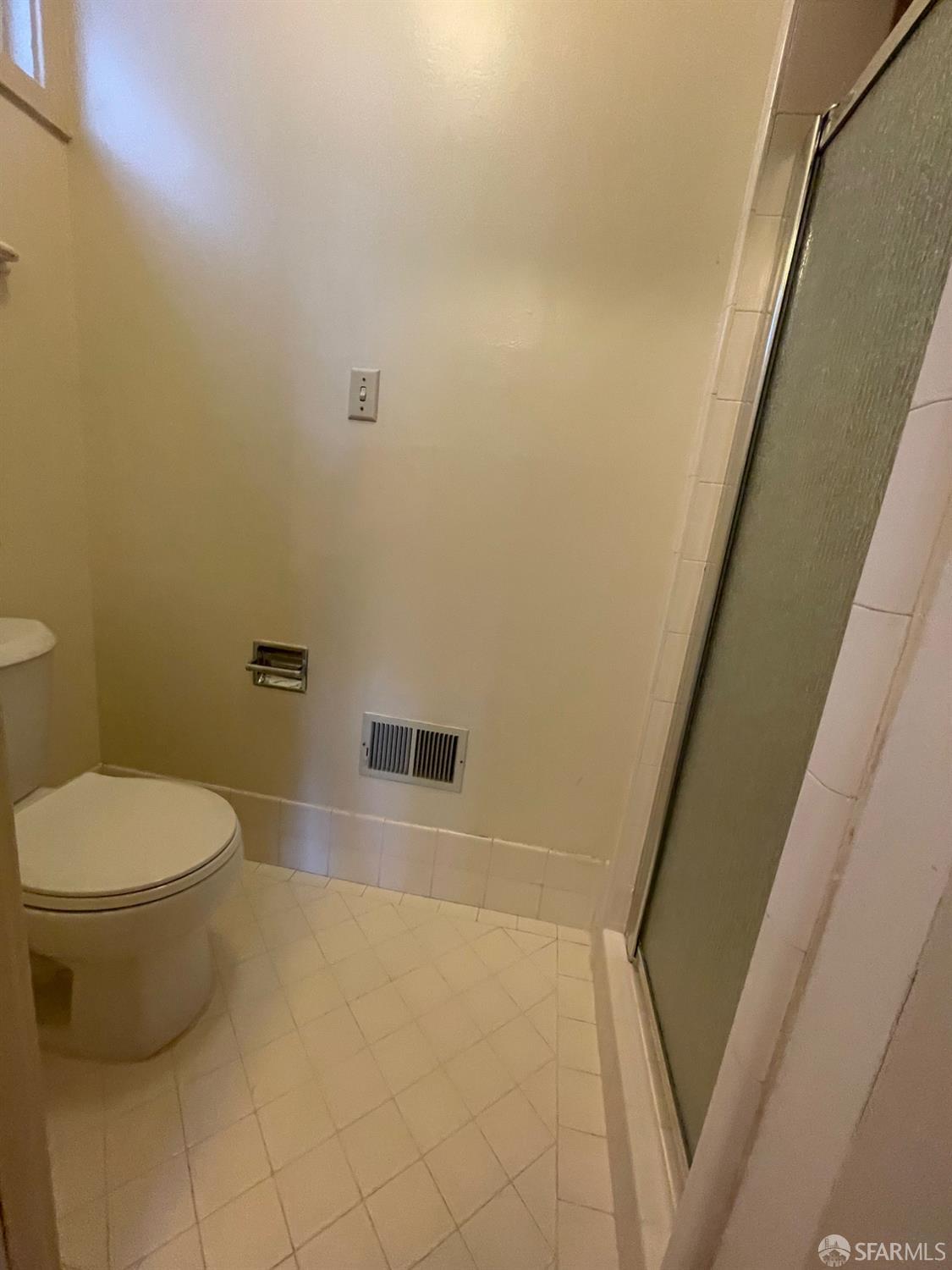 Detail Gallery Image 17 of 30 For 7 Sheldon Ter, San Francisco,  CA 94122 - 3 Beds | 3 Baths