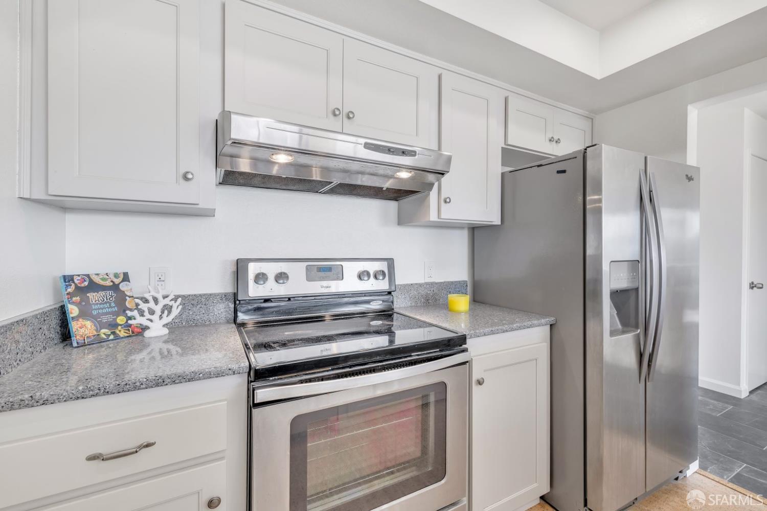 Detail Gallery Image 15 of 42 For 465 Fathom Dr #211,  San Mateo,  CA 94404 - 1 Beds | 1 Baths