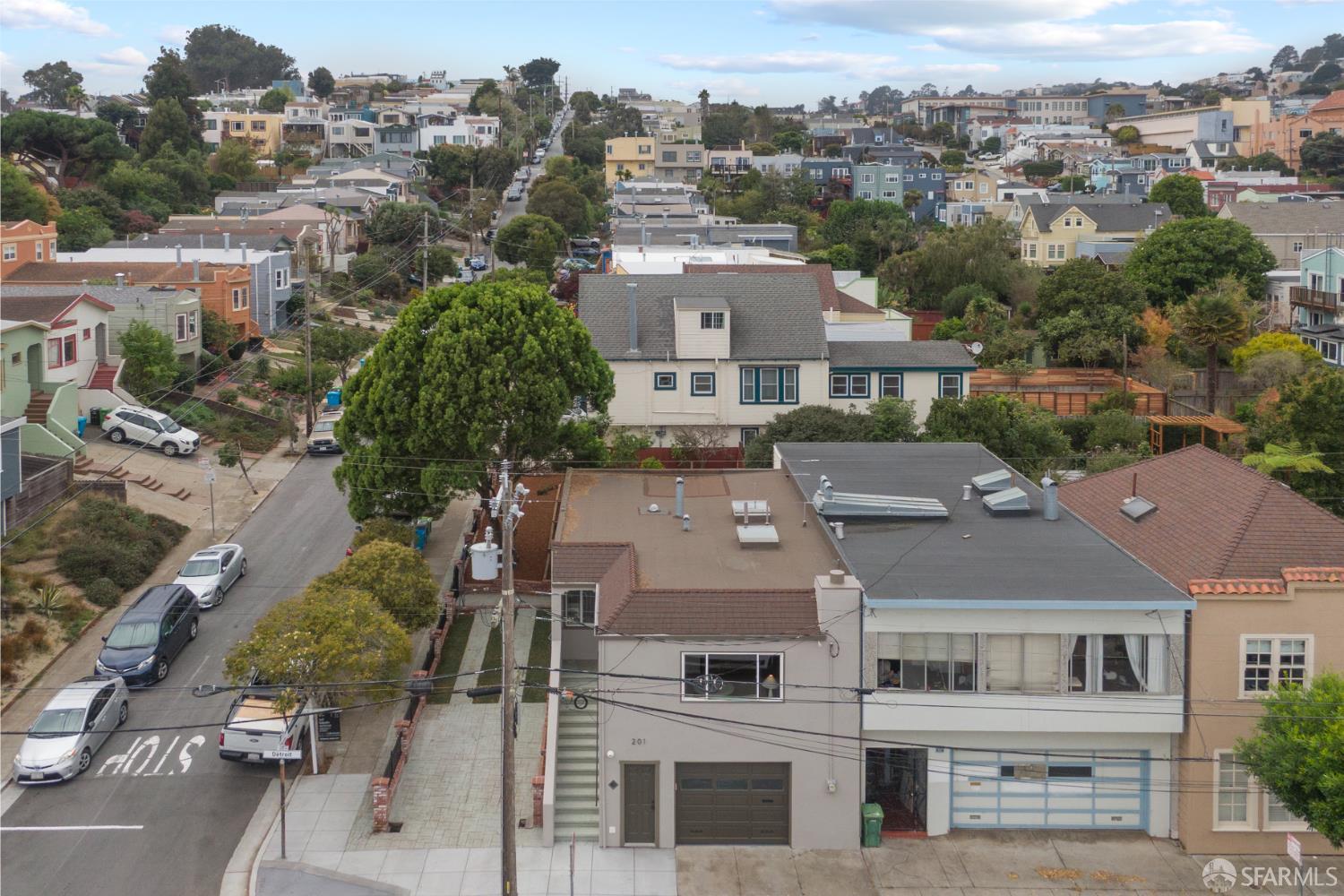 Detail Gallery Image 65 of 89 For 201 Detroit St, San Francisco,  CA 94131 - 4 Beds | 2 Baths