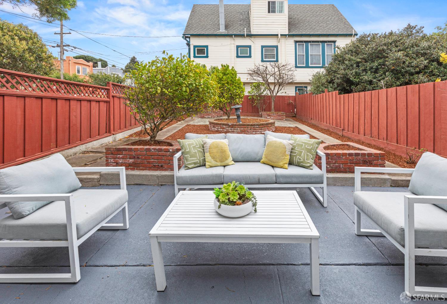 Detail Gallery Image 32 of 89 For 201 Detroit St, San Francisco,  CA 94131 - 4 Beds | 2 Baths