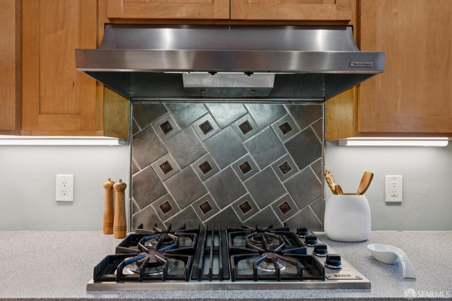 Detail Gallery Image 32 of 98 For 714 23rd Ave, San Francisco,  CA 94121 - 4 Beds | 1/1 Baths