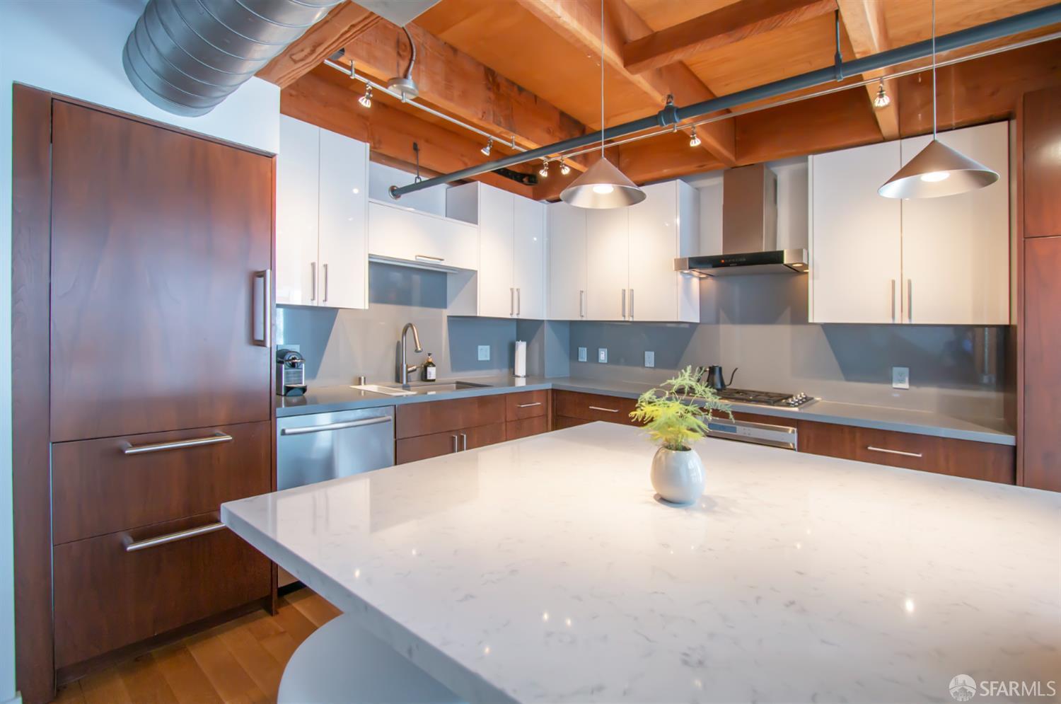 Detail Gallery Image 7 of 22 For 650 Delancey St #411,  San Francisco,  CA 94107 - 2 Beds | 2 Baths