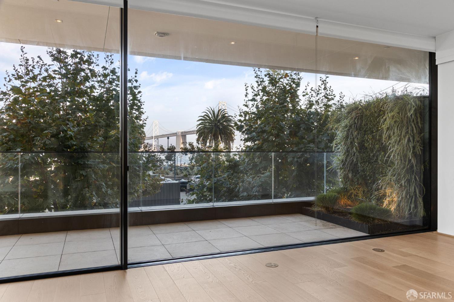 Detail Gallery Image 10 of 20 For 1 Steuart Ln #203,  San Francisco,  CA 94105 - 2 Beds | 2 Baths