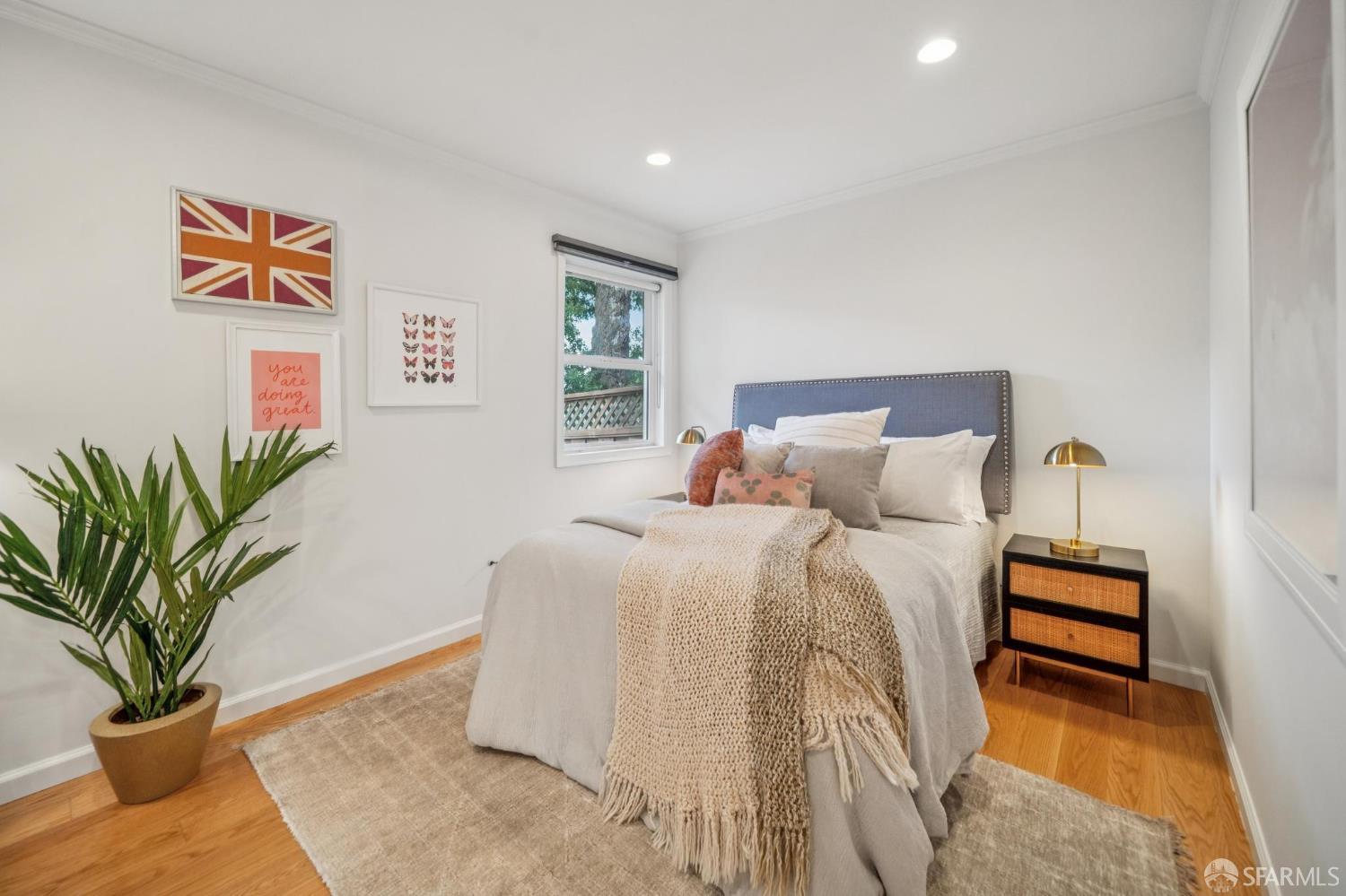 Detail Gallery Image 7 of 12 For 38 Newburg St, San Francisco,  CA 94131 - 3 Beds | 2 Baths