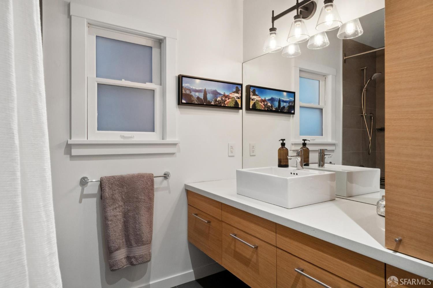 Detail Gallery Image 49 of 56 For 3883 20th St, San Francisco,  CA 94114 - 4 Beds | 2/1 Baths