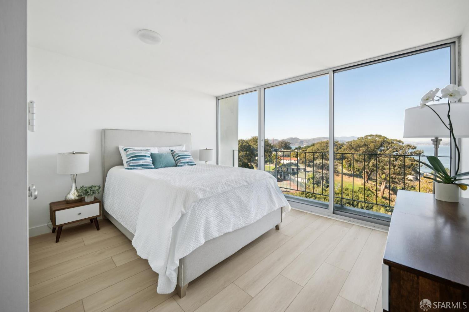 Detail Gallery Image 24 of 69 For 1050 North Point St #1002,  San Francisco,  CA 94109 - 2 Beds | 1 Baths