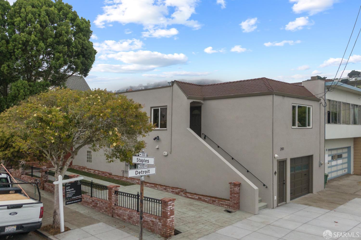 Detail Gallery Image 70 of 89 For 201 Detroit St, San Francisco,  CA 94131 - 4 Beds | 2 Baths