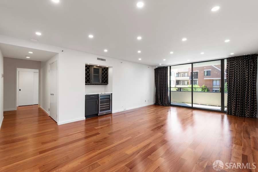 Front Image Thumbnail for SF425085332