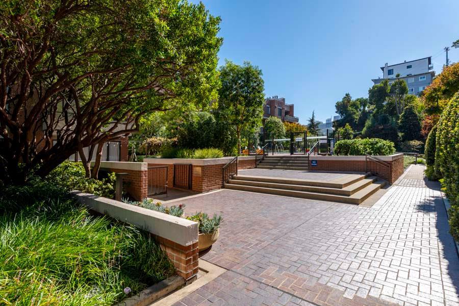 Detail Gallery Image 26 of 31 For 101 Lombard St 307w,  San Francisco,  CA 94111 - 2 Beds | 2 Baths