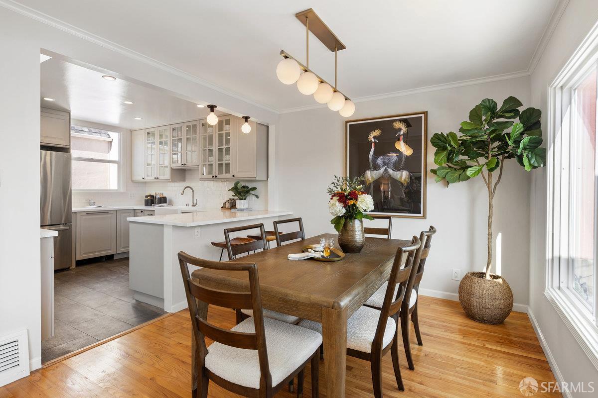 Detail Gallery Image 13 of 50 For 2591 39th Ave, San Francisco,  CA 94116 - 3 Beds | 2 Baths