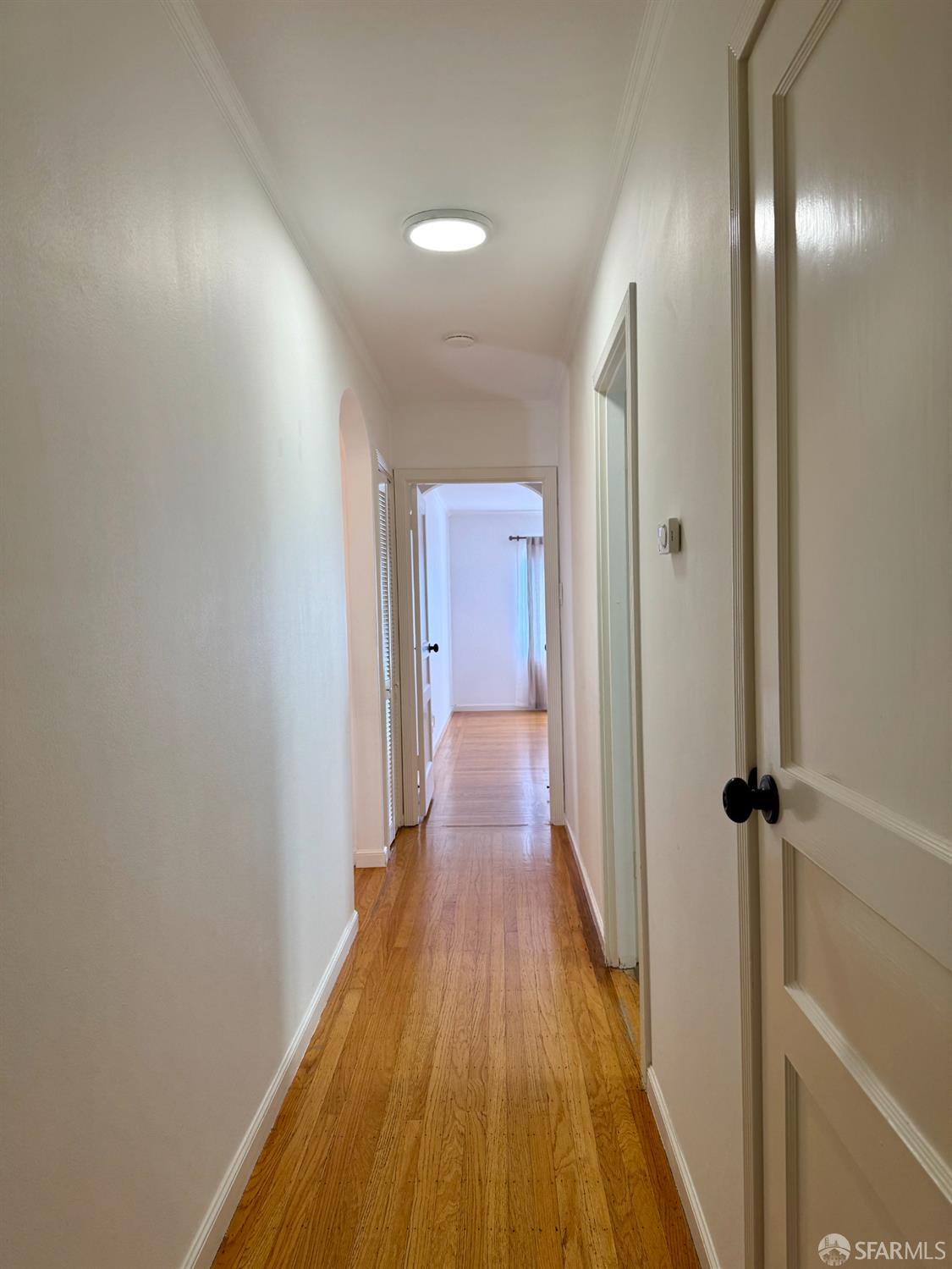 Detail Gallery Image 10 of 21 For 1100 Eucalyptus Dr, San Francisco,  CA 94132 - 2 Beds | 1 Baths