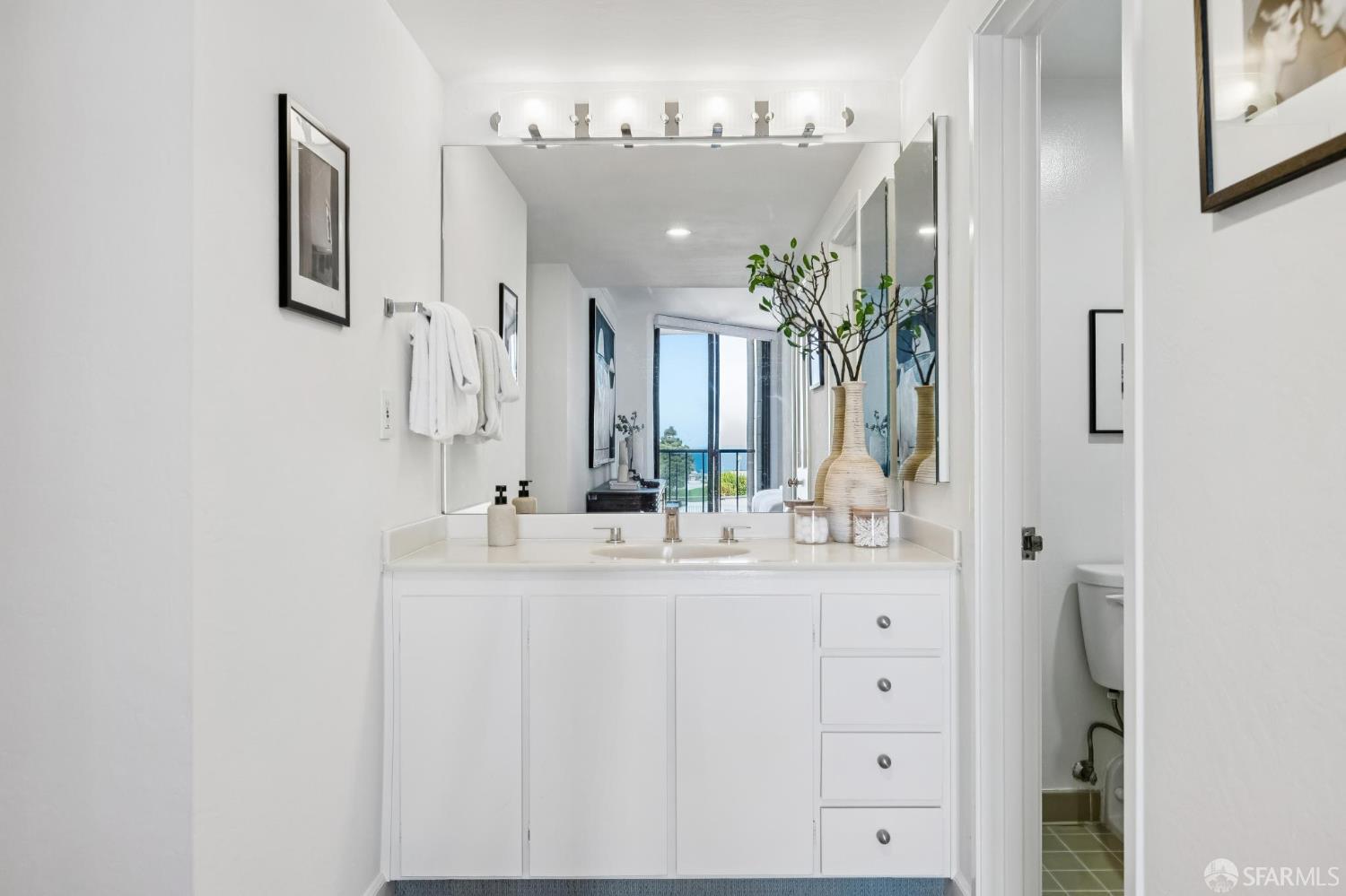 Detail Gallery Image 36 of 68 For 150 Lombard St #807,  San Francisco,  CA 94111 - 2 Beds | 2 Baths