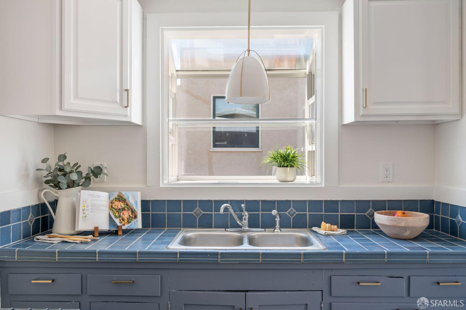 Detail Gallery Image 24 of 40 For 1611 Blake St, Berkeley,  CA 94703 - 2 Beds | 1 Baths