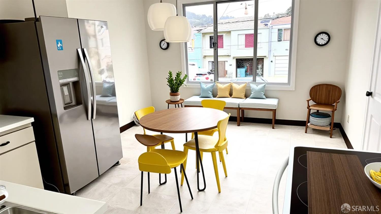 Detail Gallery Image 7 of 45 For 451 Sawyer St, San Francisco,  CA 94134 - 3 Beds | 1 Baths