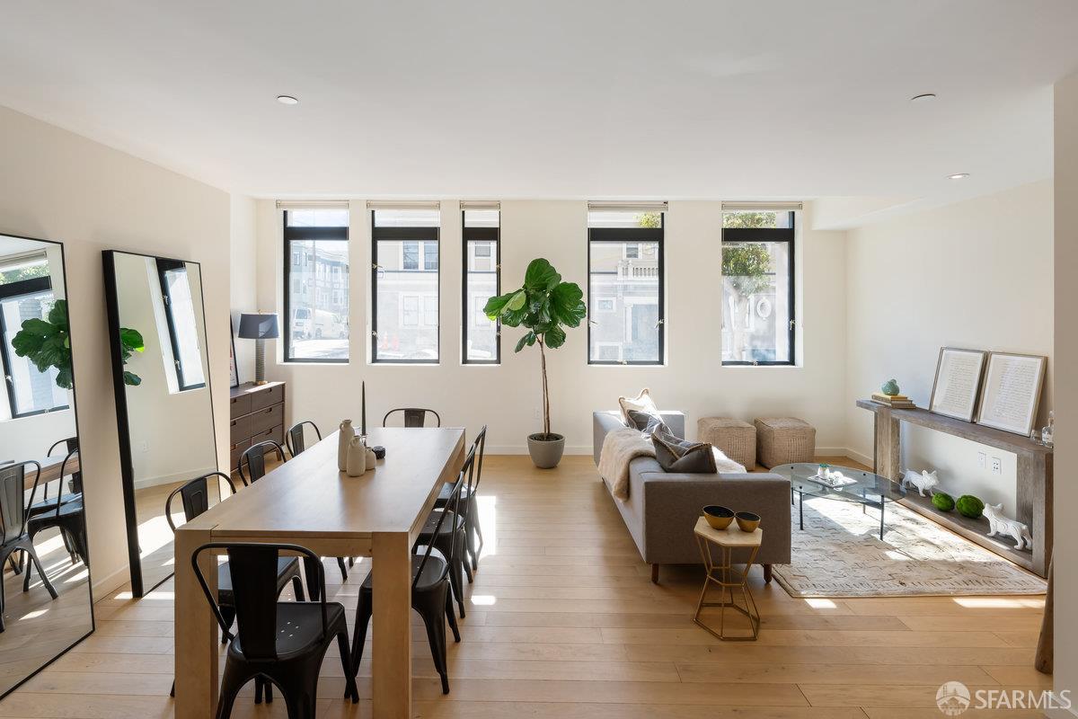 Detail Gallery Image 2 of 15 For 1601 Larkin St #102,  San Francisco,  CA 94109 - 1 Beds | 1 Baths