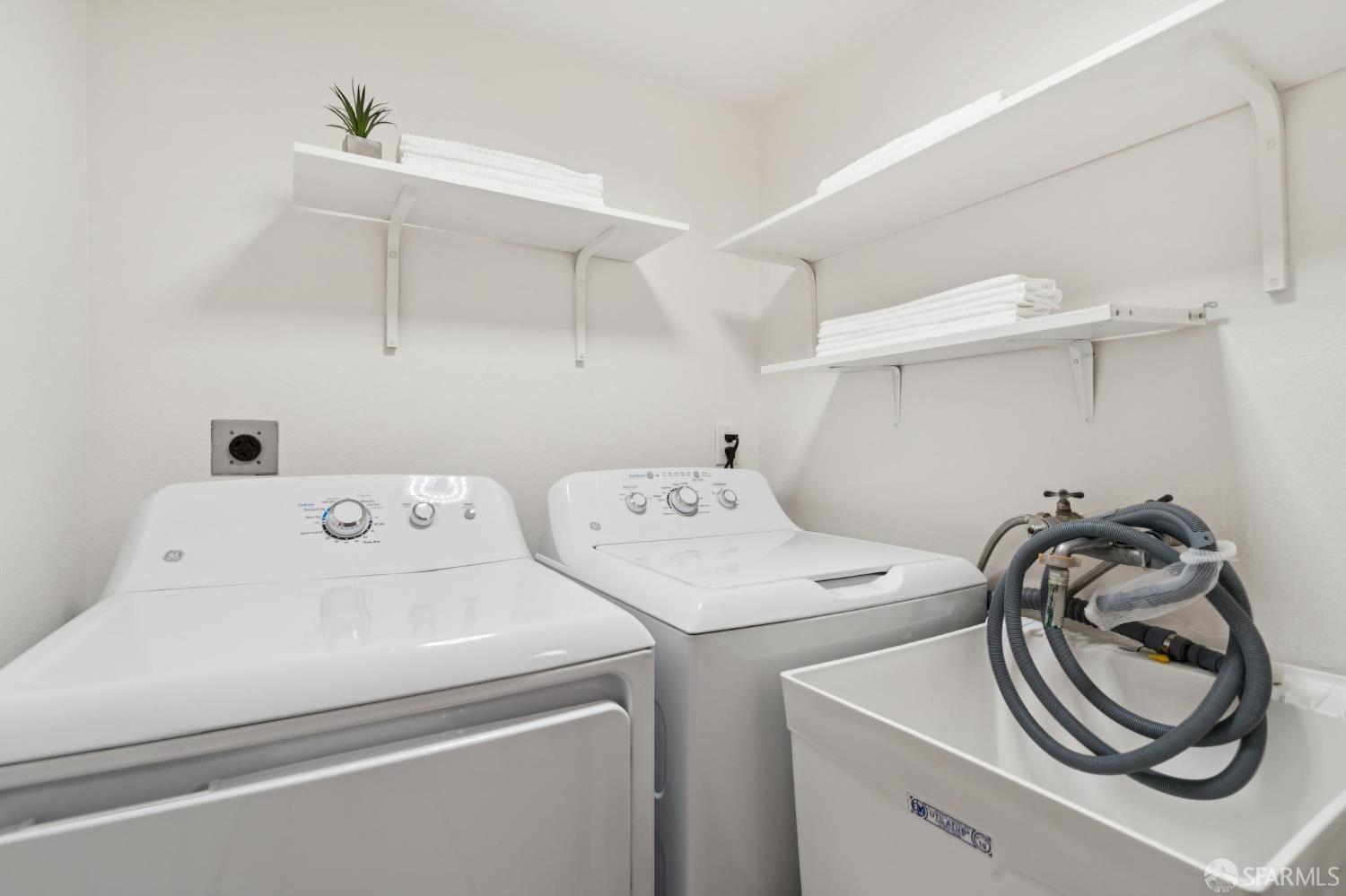 Detail Gallery Image 45 of 56 For 1412 Pacific Ave, Alameda,  CA 94501 - 3 Beds | 2 Baths