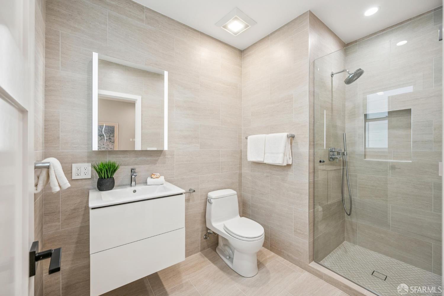 Detail Gallery Image 21 of 53 For 4149 26th St, San Francisco,  CA 94131 - 3 Beds | 3 Baths