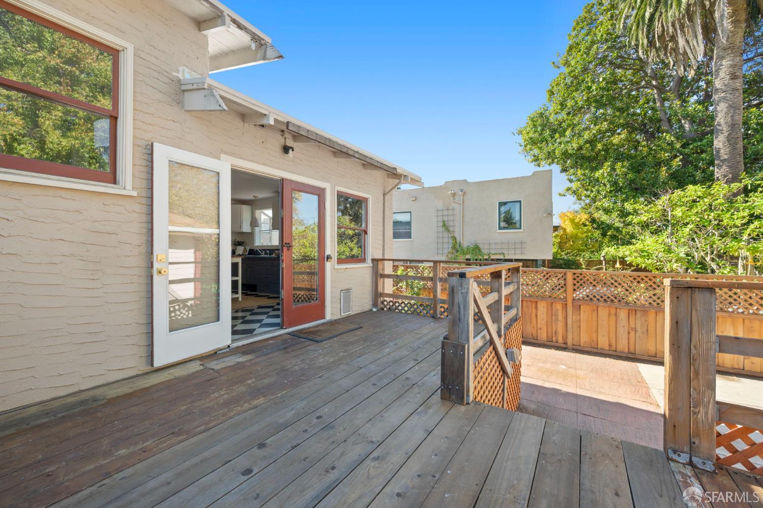 Detail Gallery Image 32 of 40 For 1611 Blake St, Berkeley,  CA 94703 - 2 Beds | 1 Baths