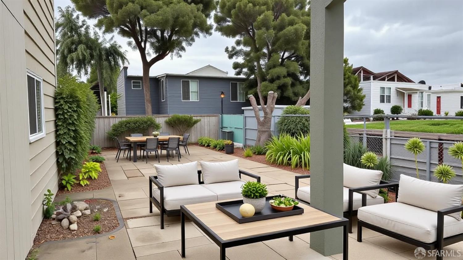 Detail Gallery Image 10 of 45 For 451 Sawyer St, San Francisco,  CA 94134 - 3 Beds | 1 Baths