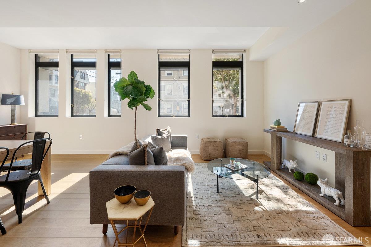 Detail Gallery Image 3 of 15 For 1601 Larkin St #102,  San Francisco,  CA 94109 - 1 Beds | 1 Baths