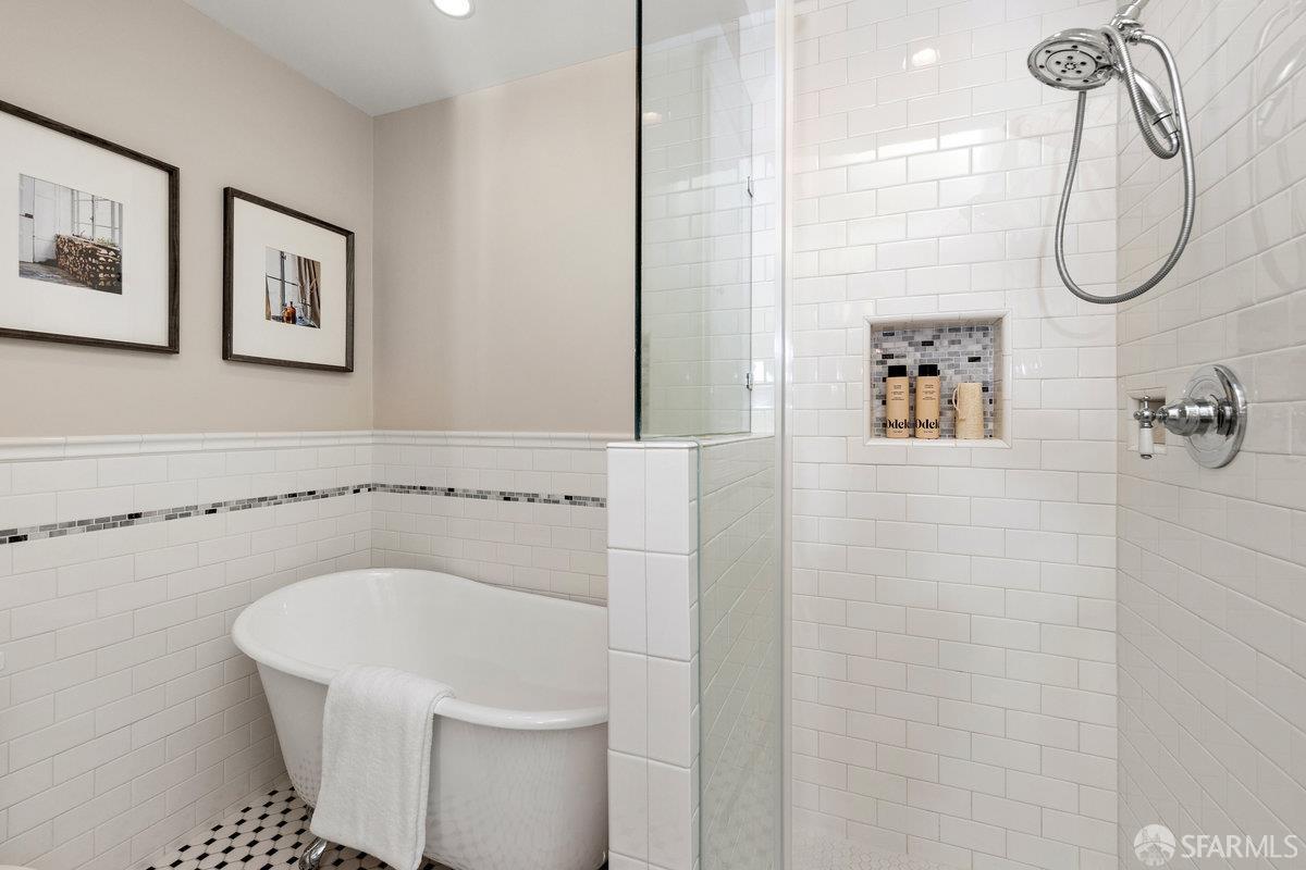 Detail Gallery Image 29 of 50 For 2591 39th Ave, San Francisco,  CA 94116 - 3 Beds | 2 Baths