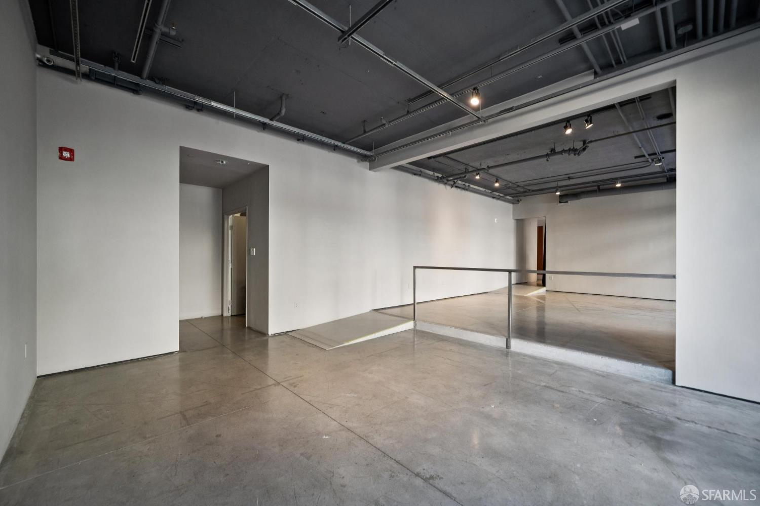Detail Gallery Image 10 of 51 For 2405 Folsom St #1-4,  San Francisco,  CA 94110 - – Beds | – Baths
