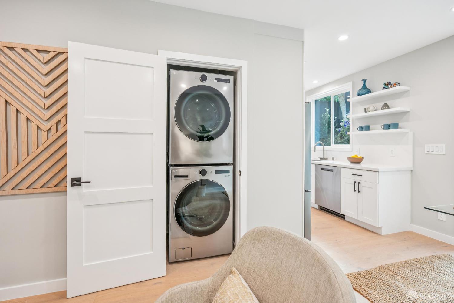 Detail Gallery Image 15 of 53 For 4149 26th St, San Francisco,  CA 94131 - 3 Beds | 3 Baths