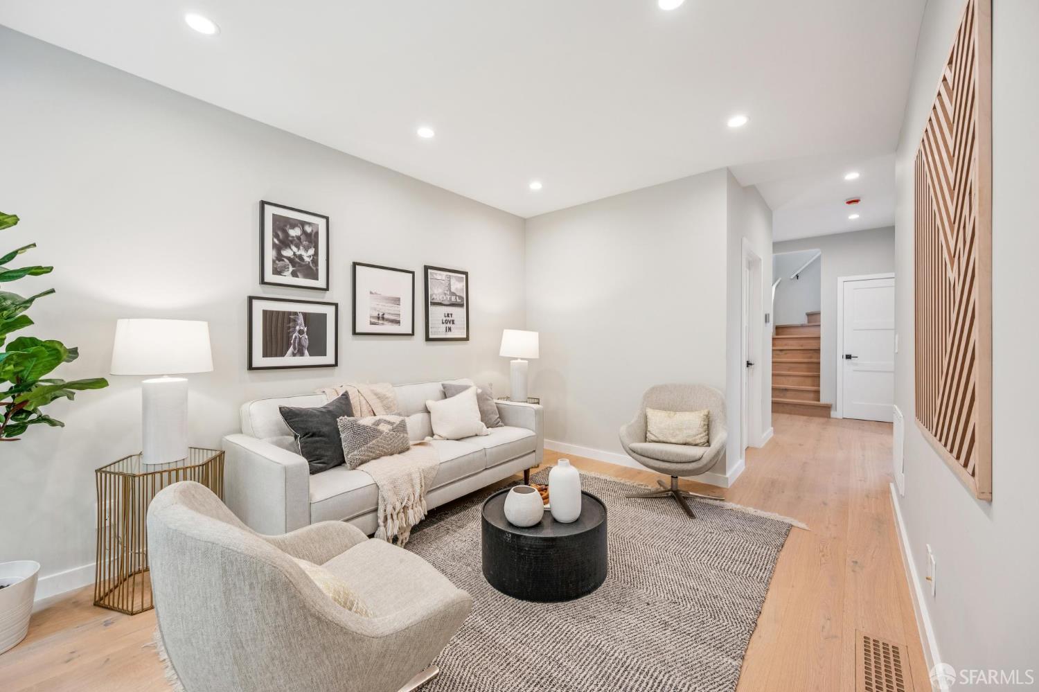 Detail Gallery Image 6 of 53 For 4149 26th St, San Francisco,  CA 94131 - 3 Beds | 3 Baths