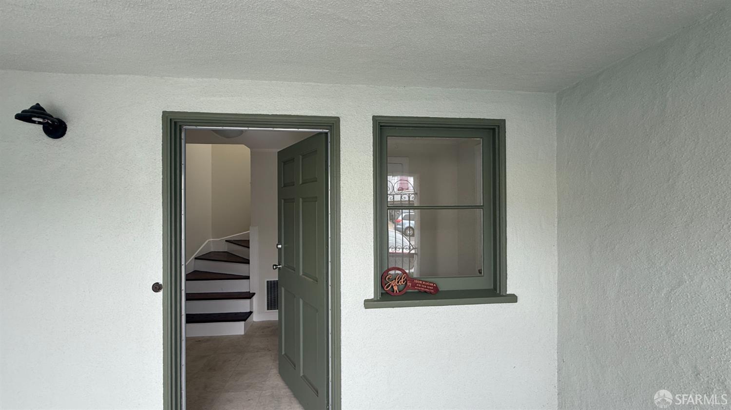 Detail Gallery Image 11 of 45 For 451 Sawyer St, San Francisco,  CA 94134 - 3 Beds | 1 Baths