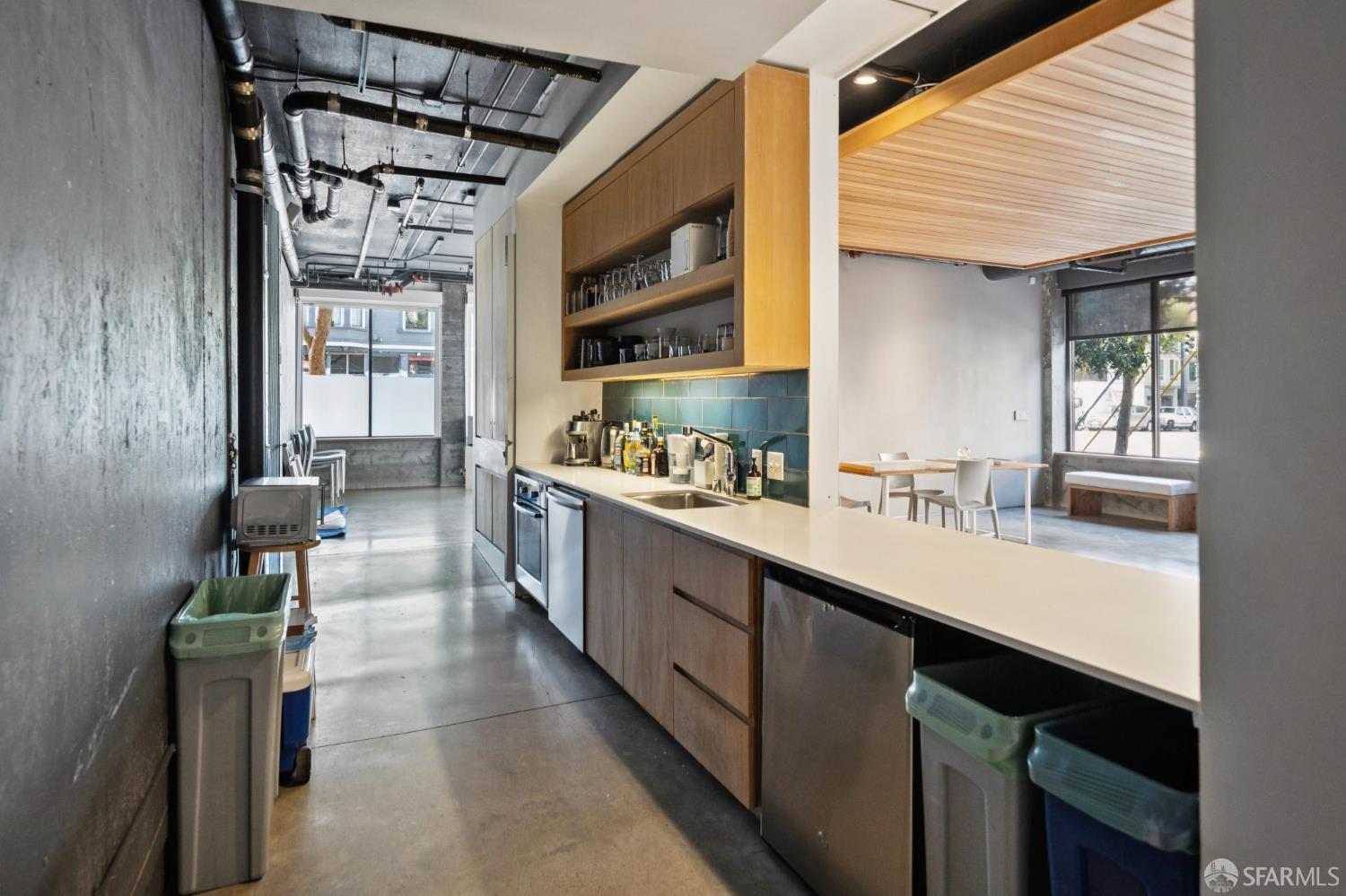 Detail Gallery Image 17 of 51 For 2405 Folsom St #1-4,  San Francisco,  CA 94110 - – Beds | – Baths