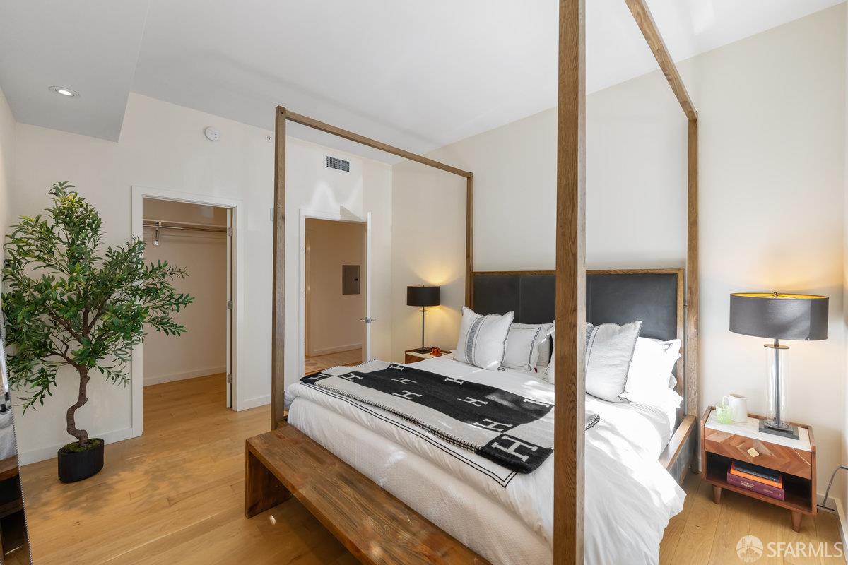 Detail Gallery Image 6 of 15 For 1601 Larkin St #102,  San Francisco,  CA 94109 - 1 Beds | 1 Baths