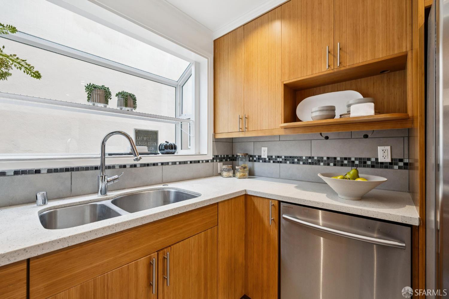 Detail Gallery Image 14 of 45 For 7 Lake Vista Ave, Daly City,  CA 94015 - 3 Beds | 2 Baths