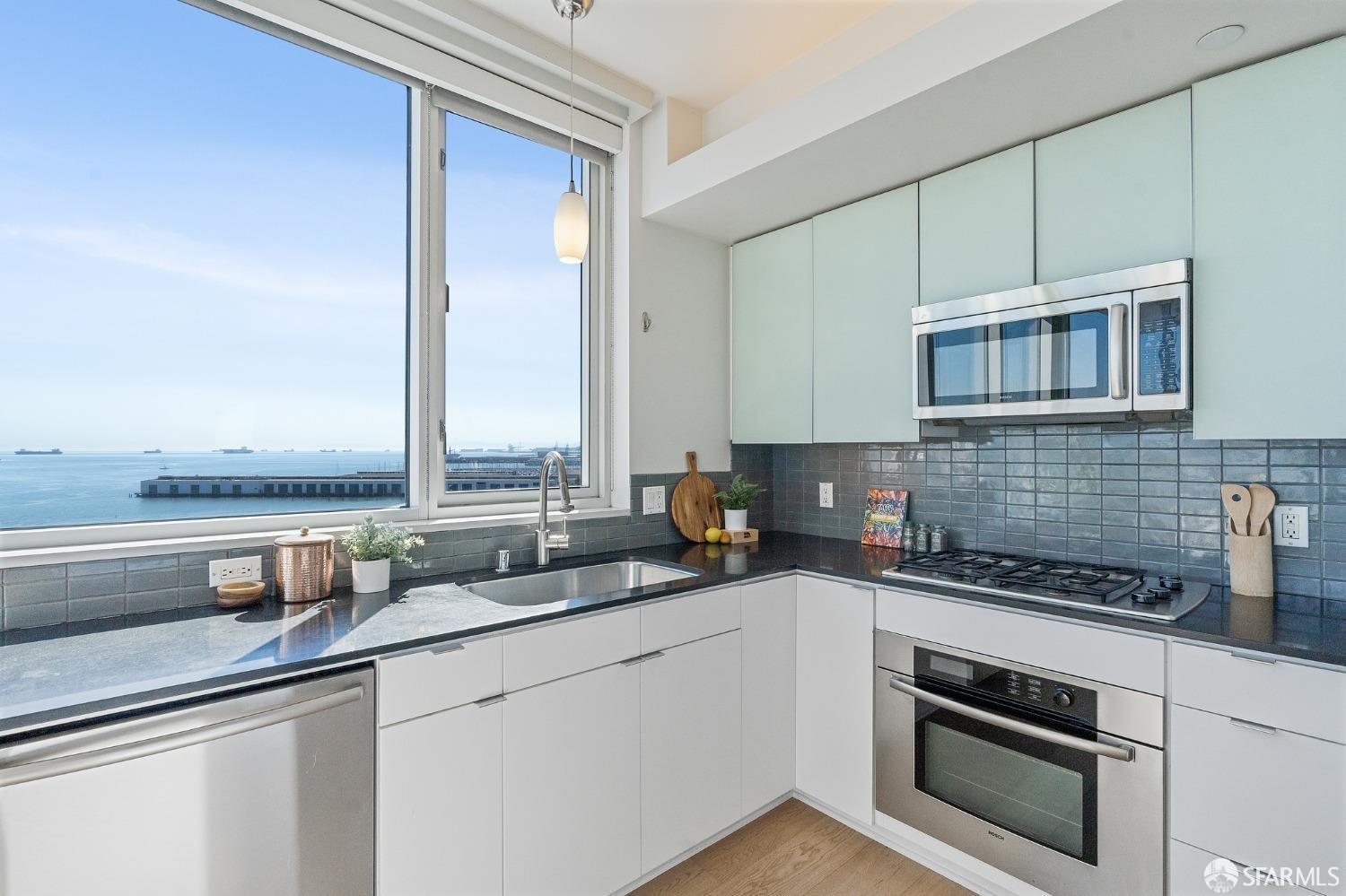 Detail Gallery Image 22 of 58 For 501 Beale St 10a,  San Francisco,  CA 94105 - 2 Beds | 2 Baths