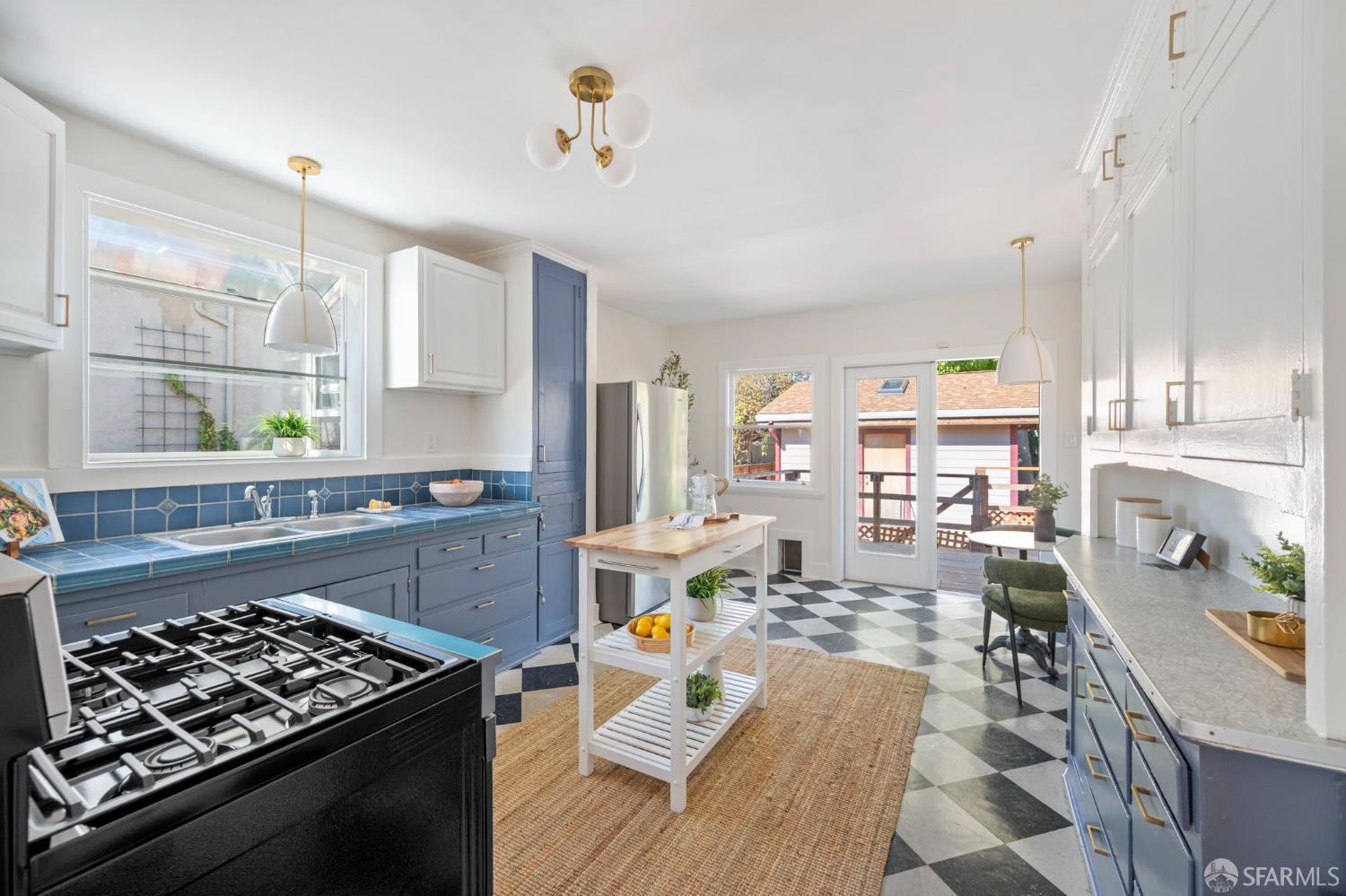 Detail Gallery Image 23 of 40 For 1611 Blake St, Berkeley,  CA 94703 - 2 Beds | 1 Baths