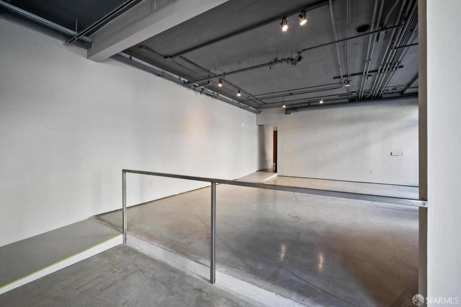 Detail Gallery Image 13 of 51 For 2405 Folsom St #1-4,  San Francisco,  CA 94110 - – Beds | – Baths